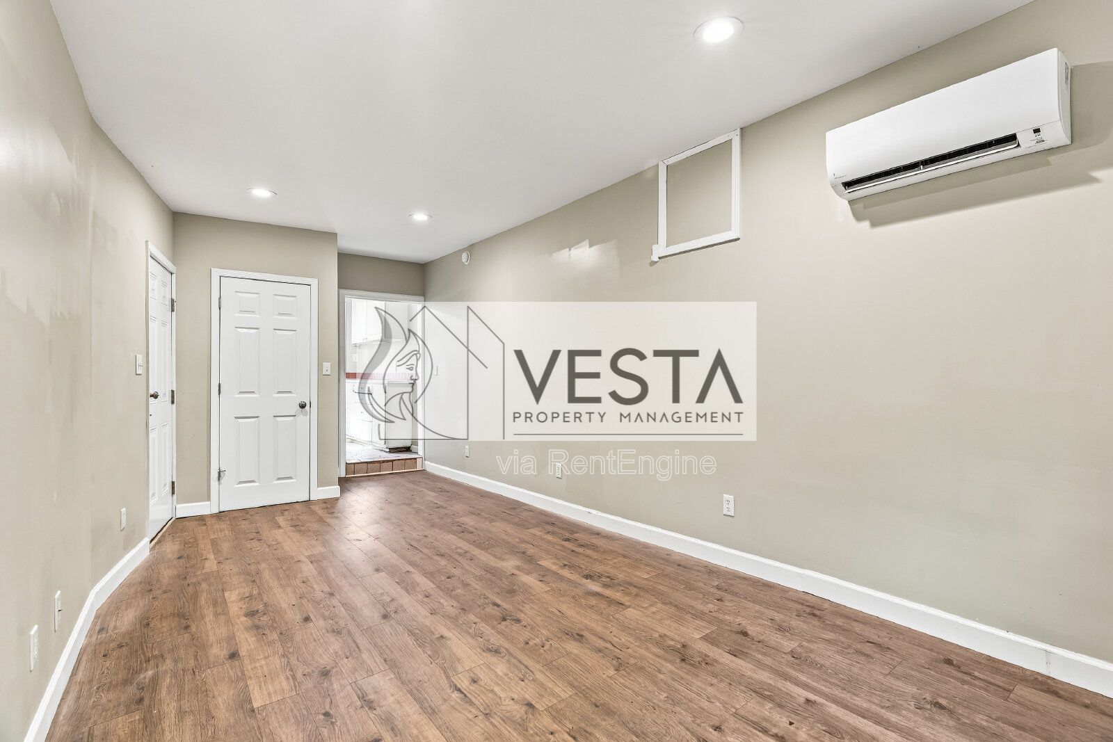 Studio Apartment - Walkable to Downtown and all of Merrimon property image