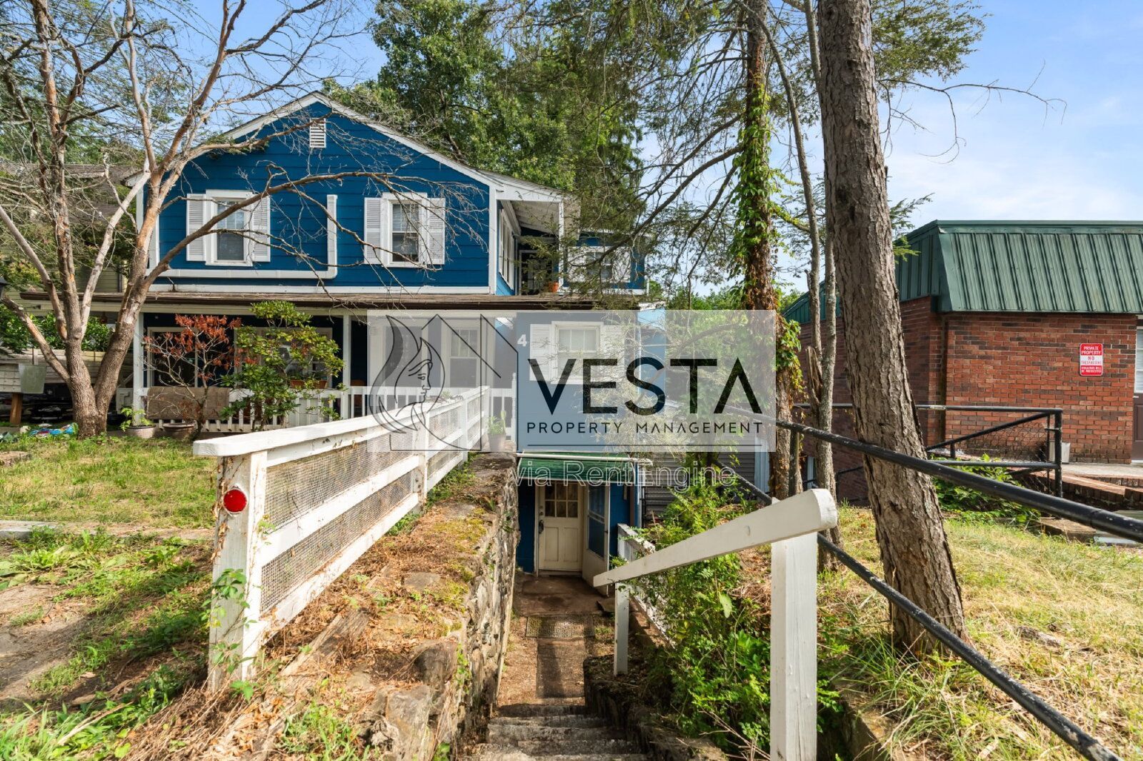 Studio Apartment - Walkable to Downtown and all of Merrimon property image