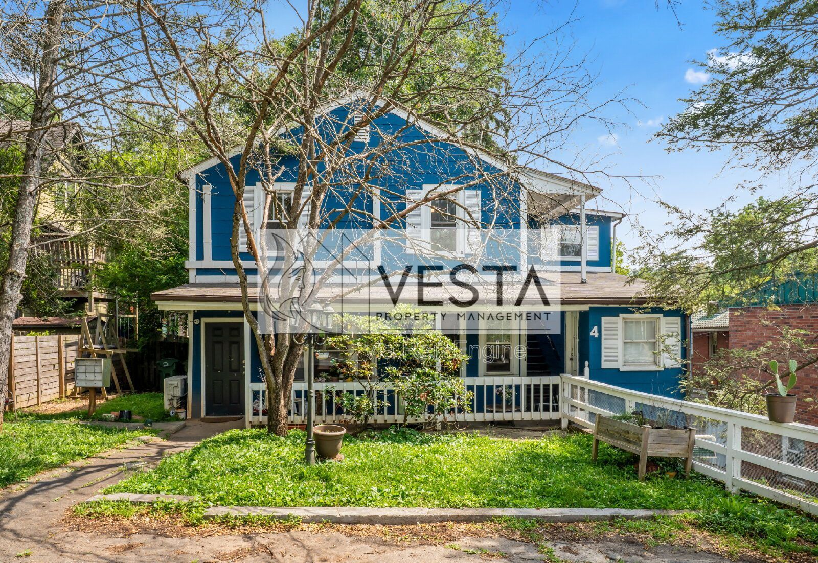 Studio Apartment - Walkable to Downtown and all of Merrimon property image