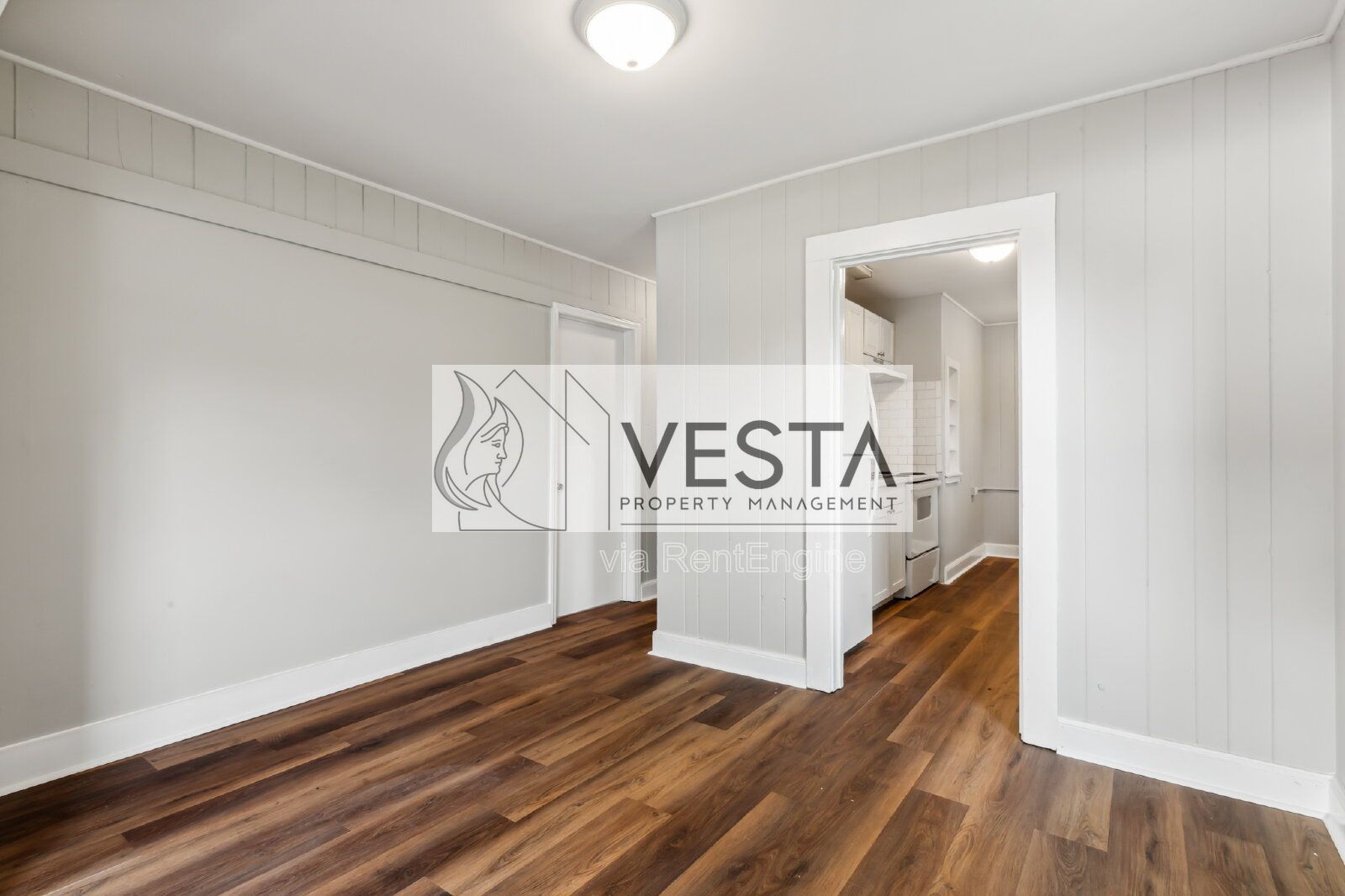 Studio Apartment - Walkable to Downtown and all of Merrimon property image