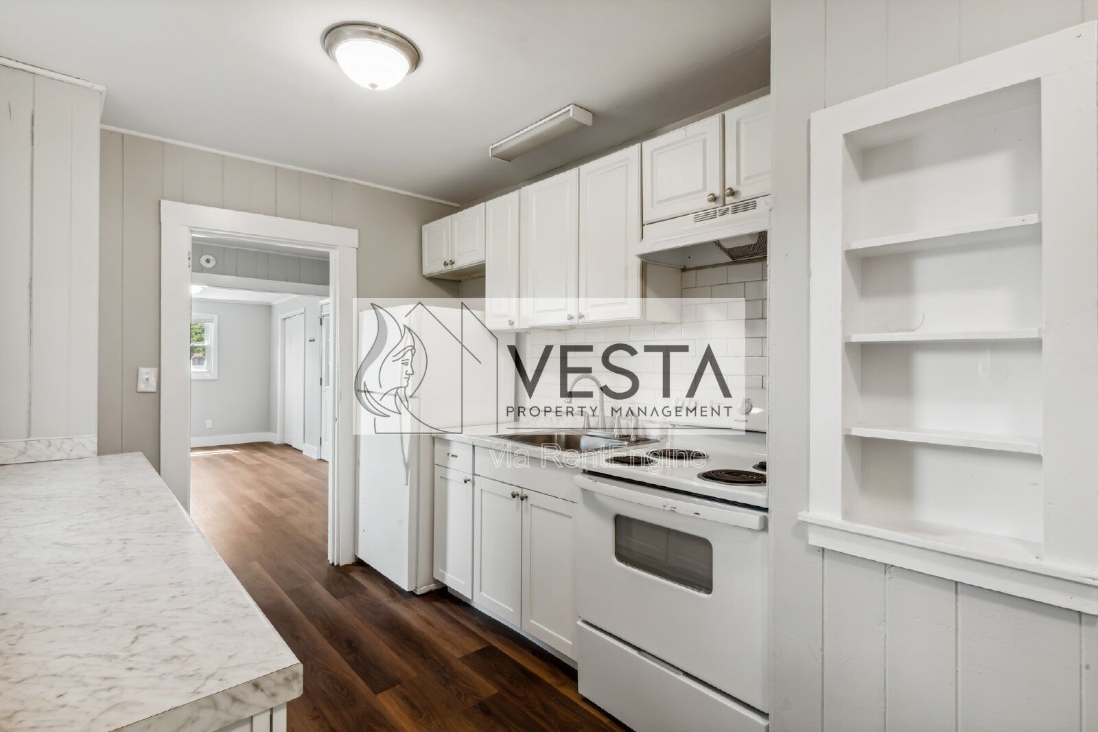Studio Apartment - Walkable to Downtown and all of Merrimon property image