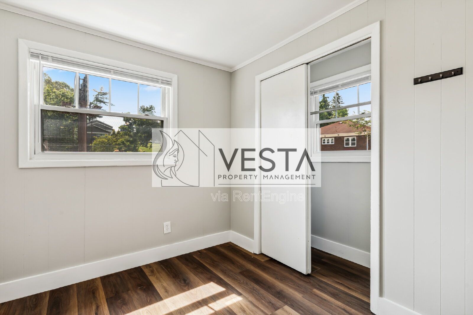 Studio Apartment - Walkable to Downtown and all of Merrimon property image