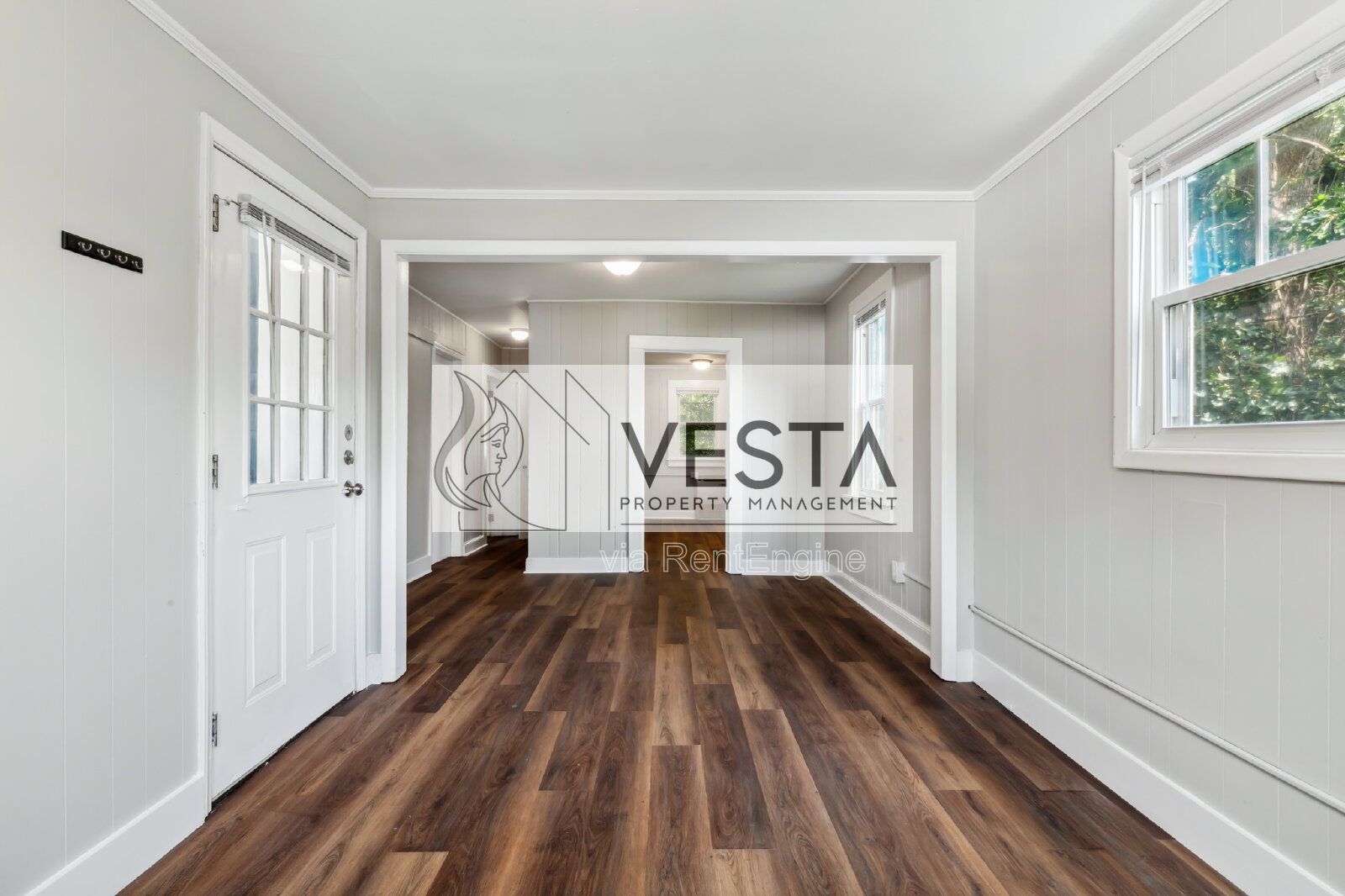 Studio Apartment - Walkable to Downtown and all of Merrimon property image