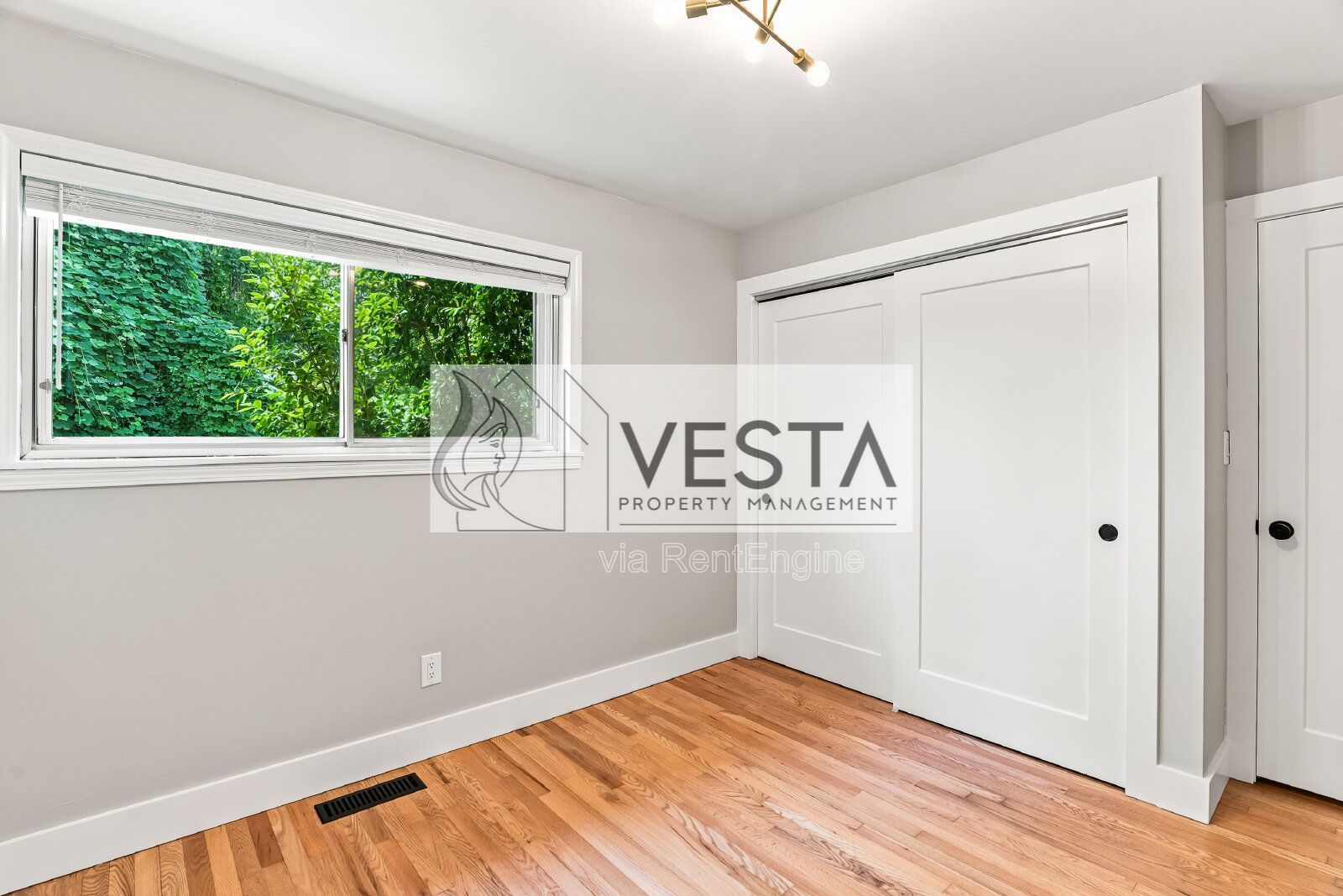 3BR/2BA Home with Bonus Room near Downtown Brevard property image