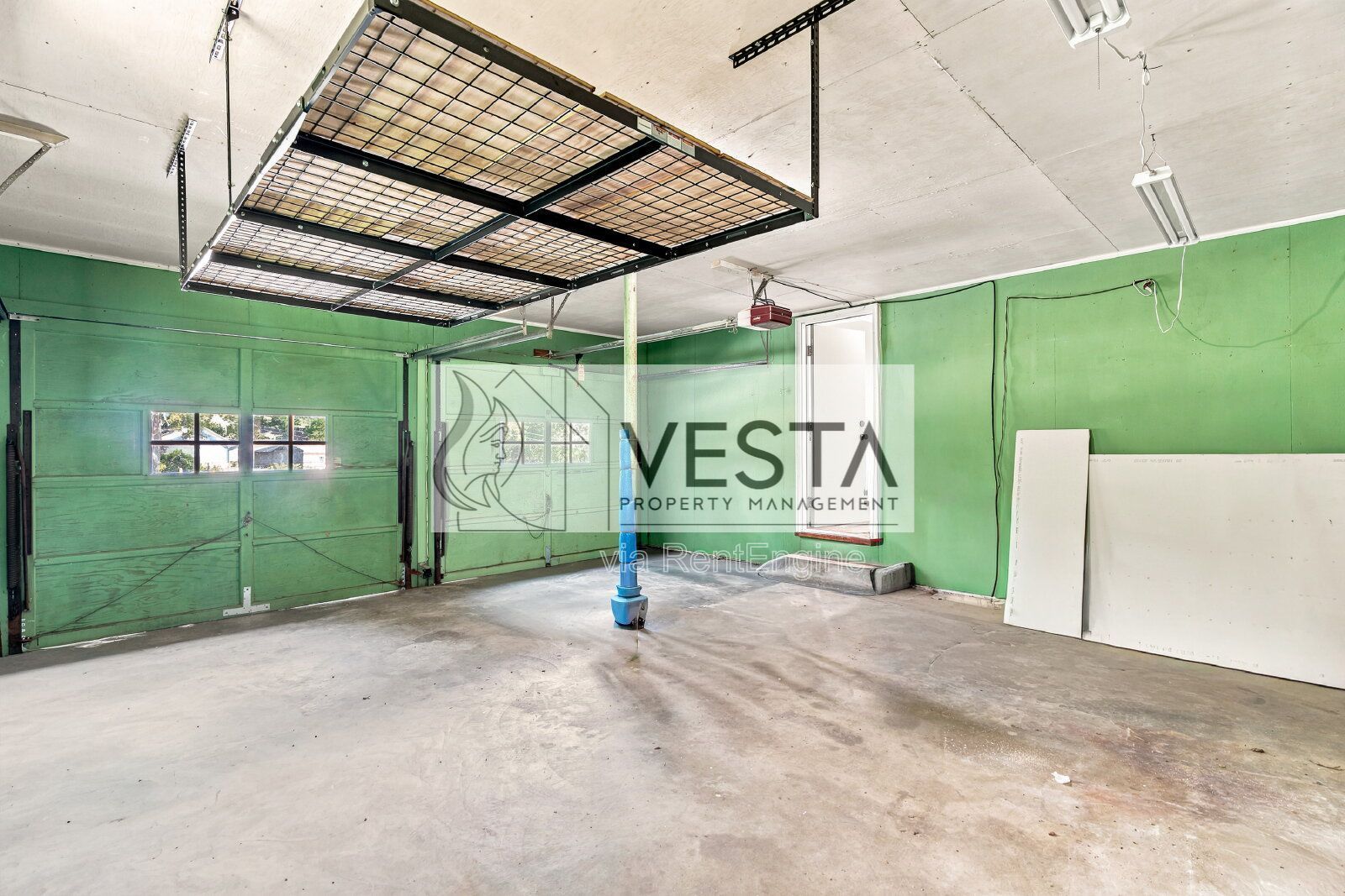 3BR/2BA Home with Bonus Room near Downtown Brevard property image