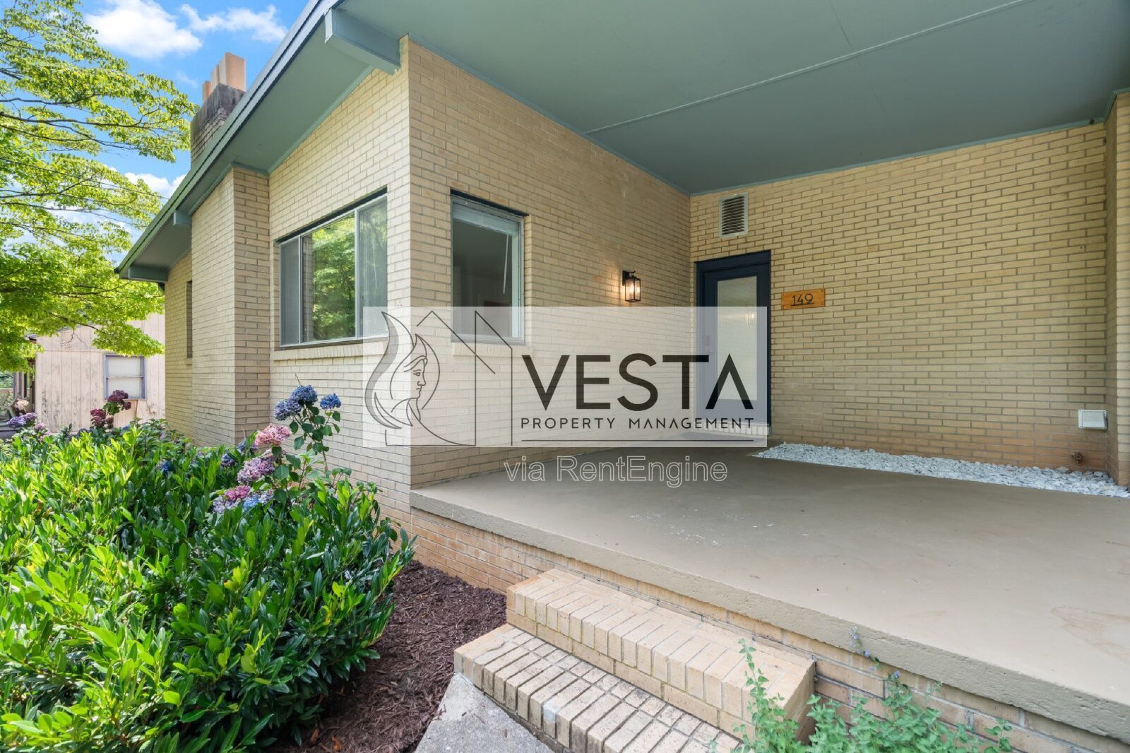 3BR/2BA Home with Bonus Room near Downtown Brevard property image