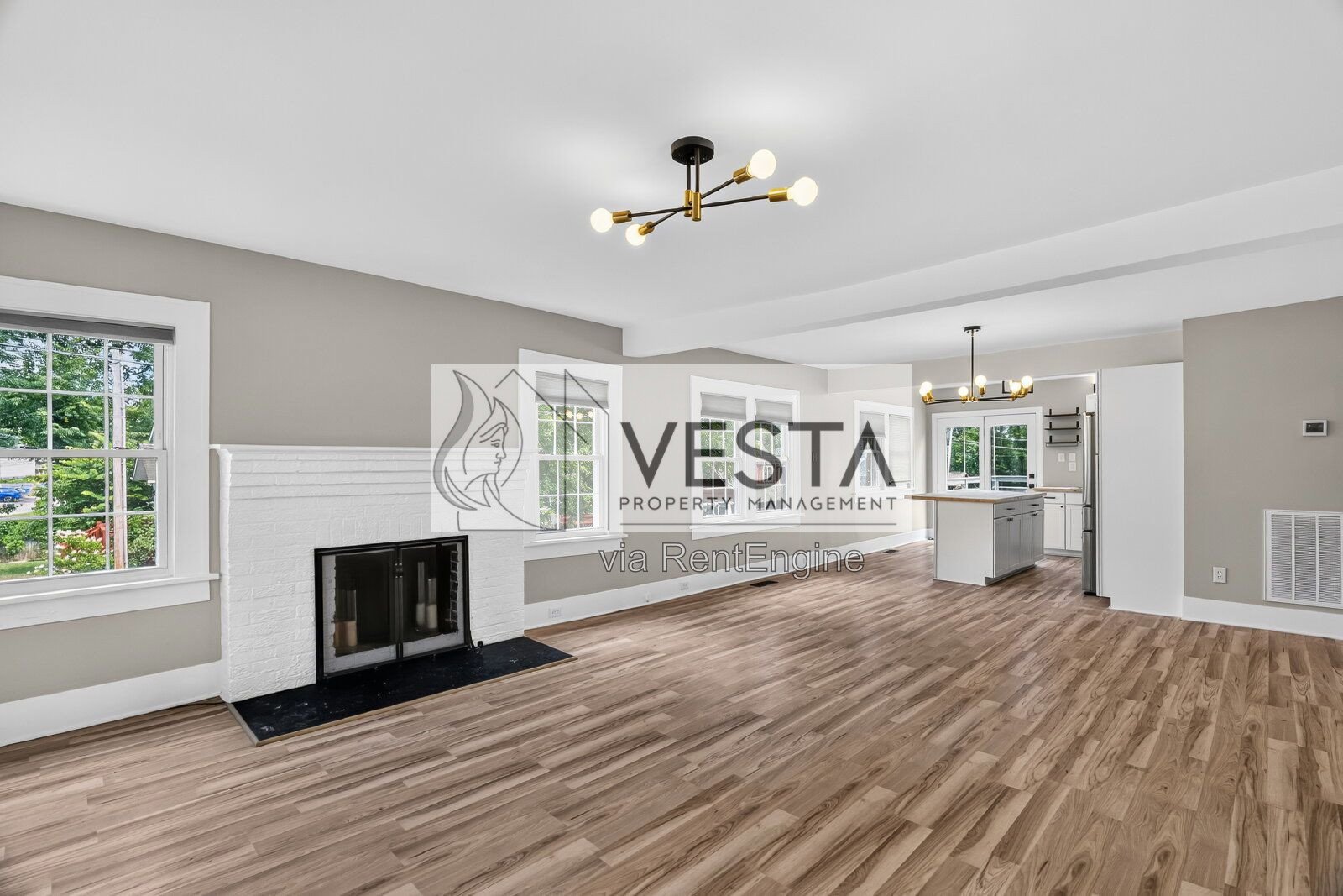 Charming 2BR/2BA Oakley Home with Heated Garage & Deck property image