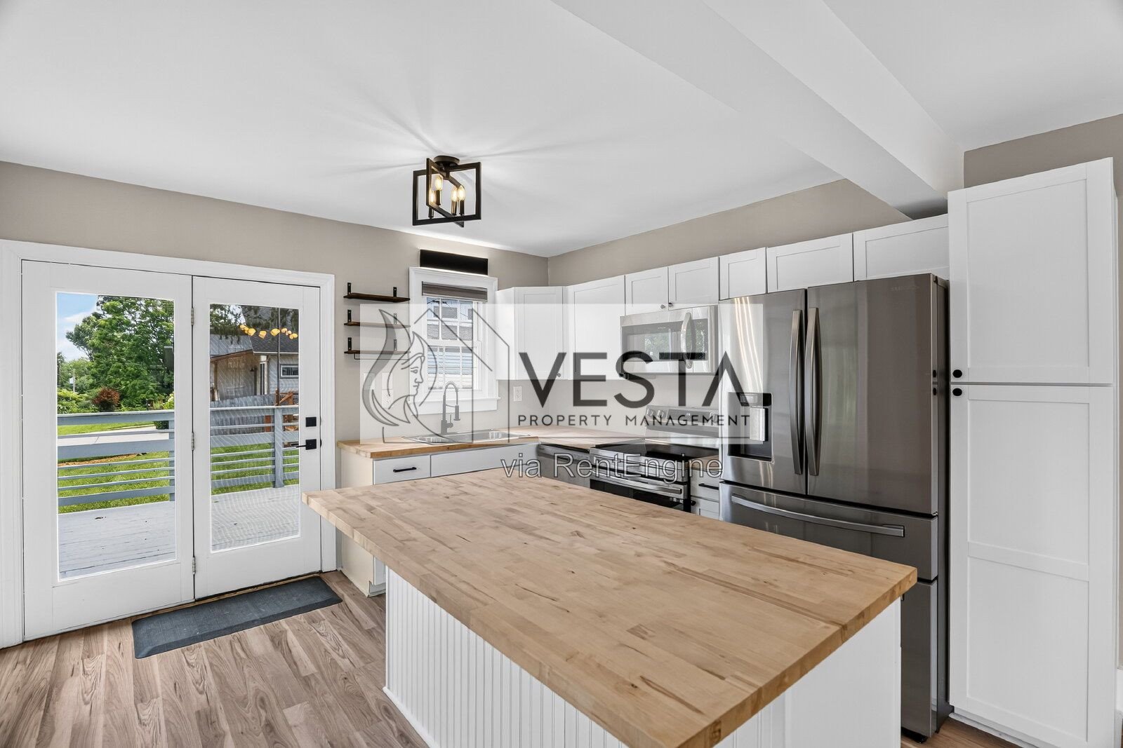 Charming 2BR/2BA Oakley Home with Heated Garage & Deck property image