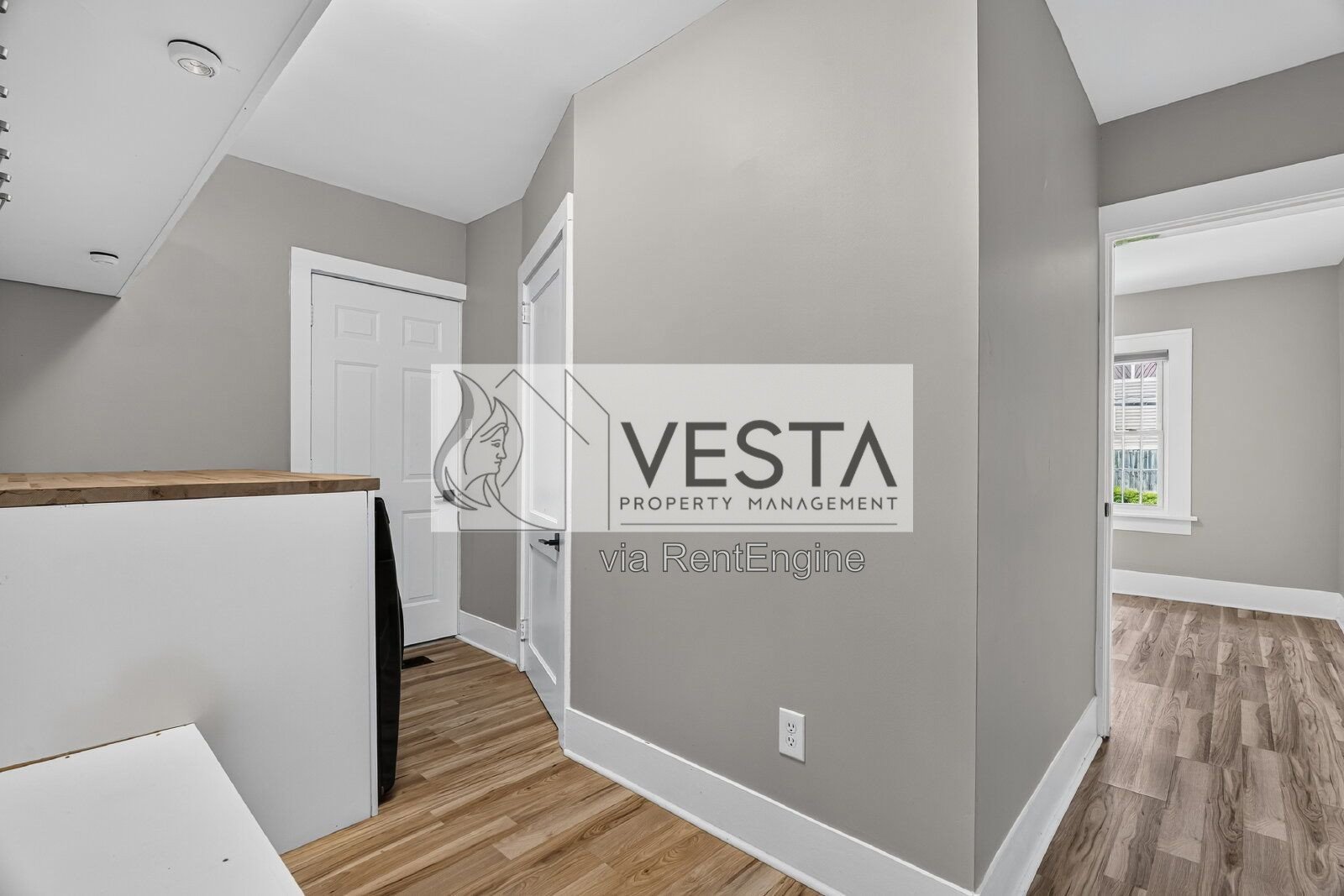 Charming 2BR/2BA Oakley Home with Heated Garage & Deck property image