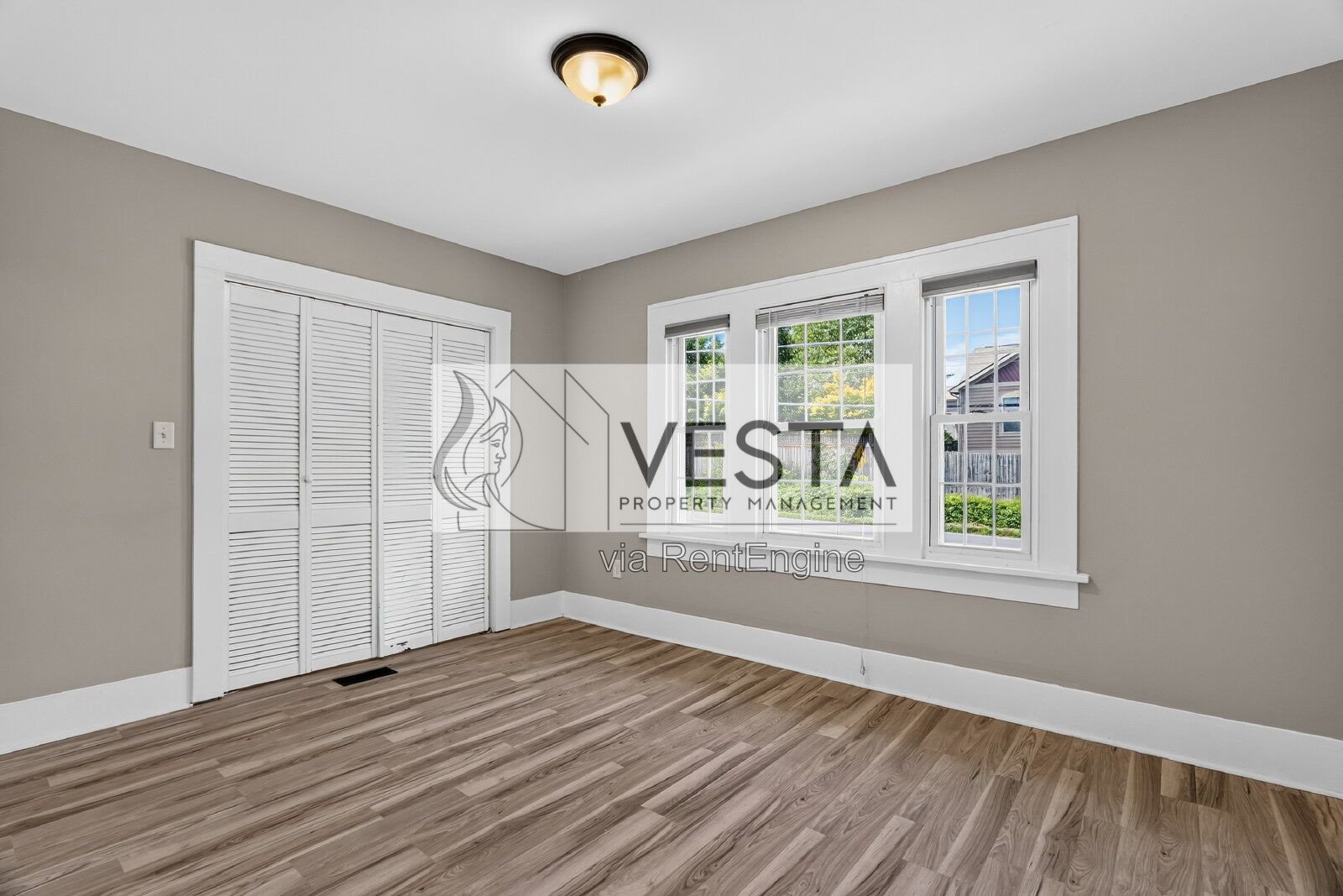 Charming 2BR/2BA Oakley Home with Heated Garage & Deck property image