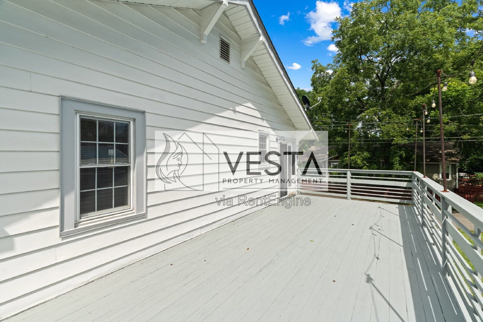 Charming 2BR/2BA Oakley Home with Heated Garage & Deck property image