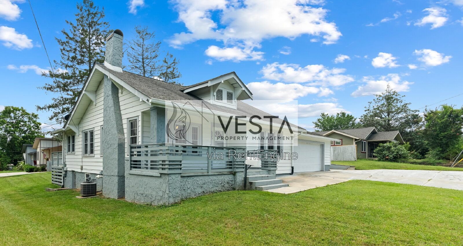 Charming 2BR/2BA Oakley Home with Heated Garage & Deck property image