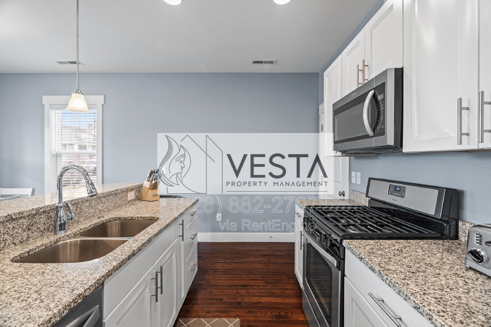 Modern 3-Bed Arden Home with Bonus Room | 15 mins to Downtown | 1,501 Sq Ft property image
