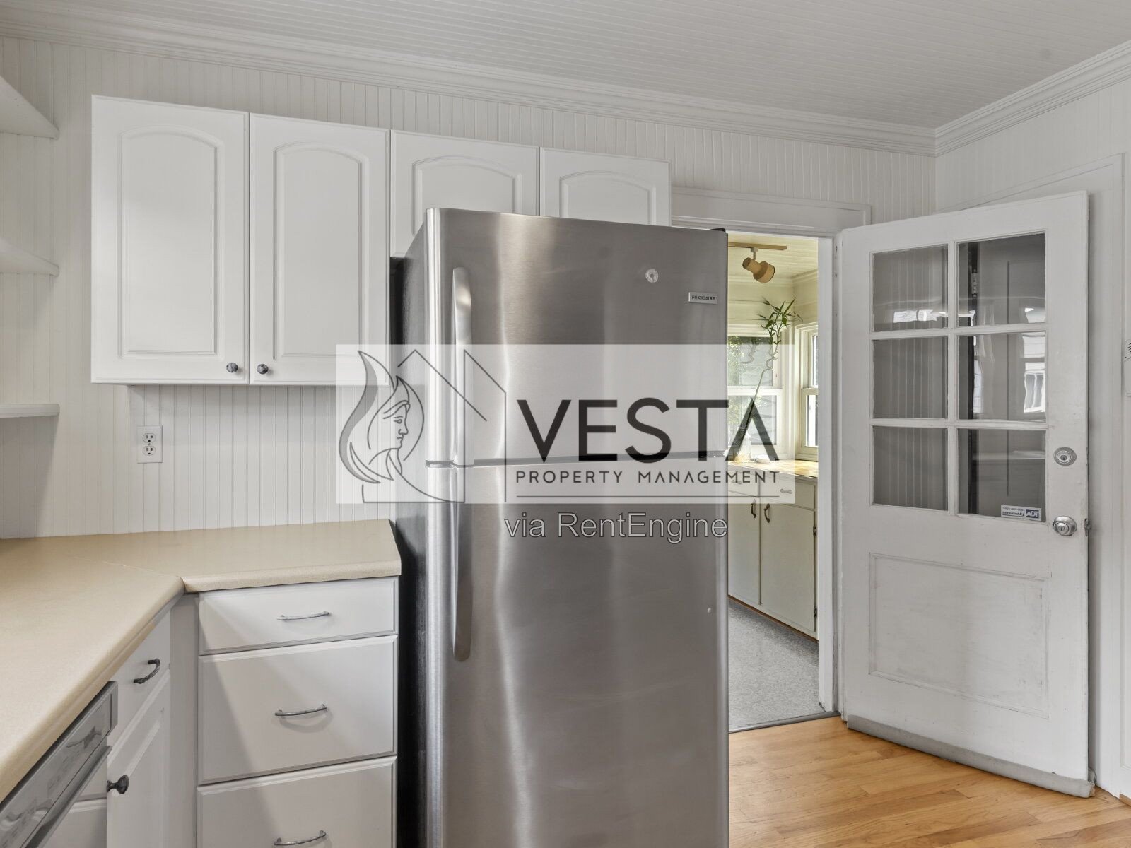 Charming 2-Bed Oasis in Asheville - Perfect Blend of Comfort and Convenience! property image