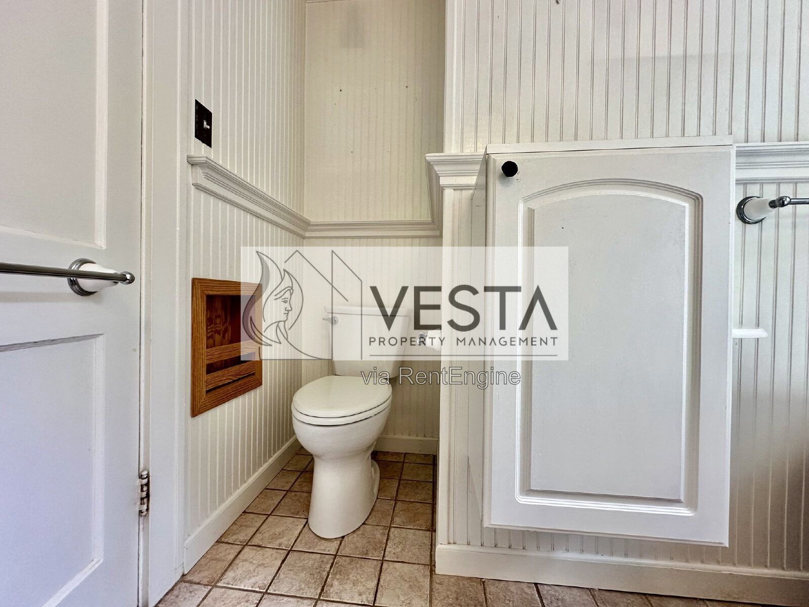 Charming 2-Bed Oasis in Asheville - Perfect Blend of Comfort and Convenience! property image