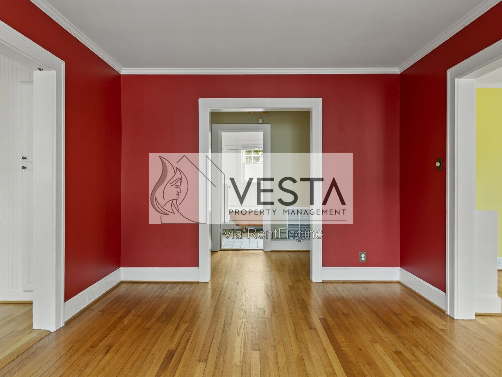 Charming 2-Bed Oasis in Asheville - Perfect Blend of Comfort and Convenience! property image