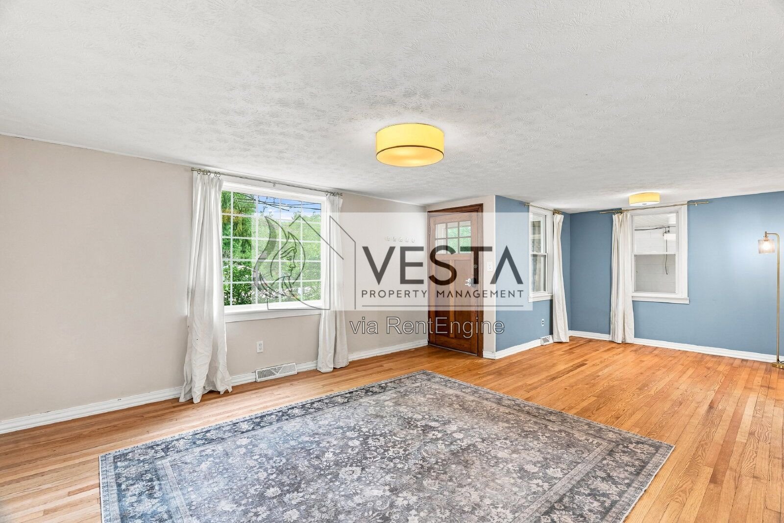 Charming 3-Bedroom with 2-Car Garage! Candler! property image