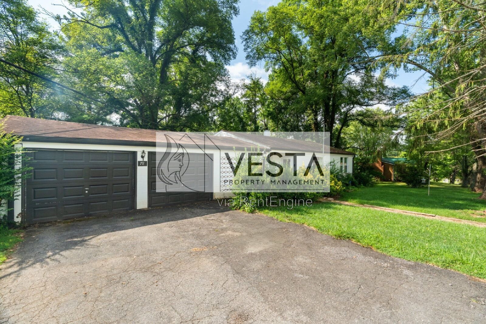 Charming 3-Bedroom with 2-Car Garage! Candler! property image