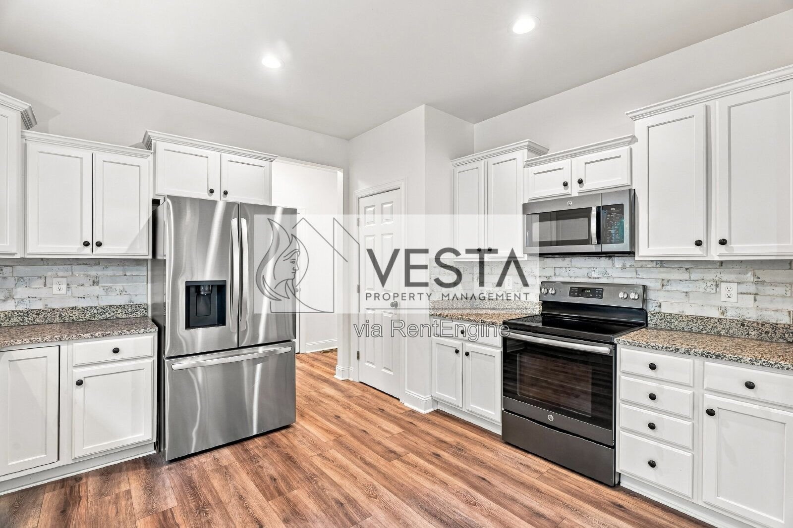 Embrace Comfort and Space: 4-Bedroom Haven at 21 Moss Pink Place, Asheville! property image