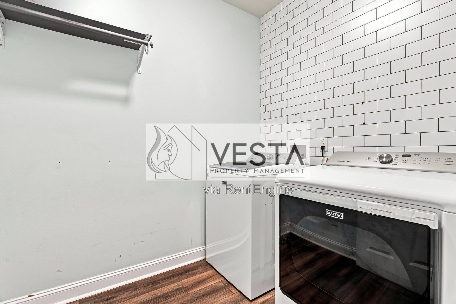 Embrace Comfort and Space: 4-Bedroom Haven at 21 Moss Pink Place, Asheville! property image