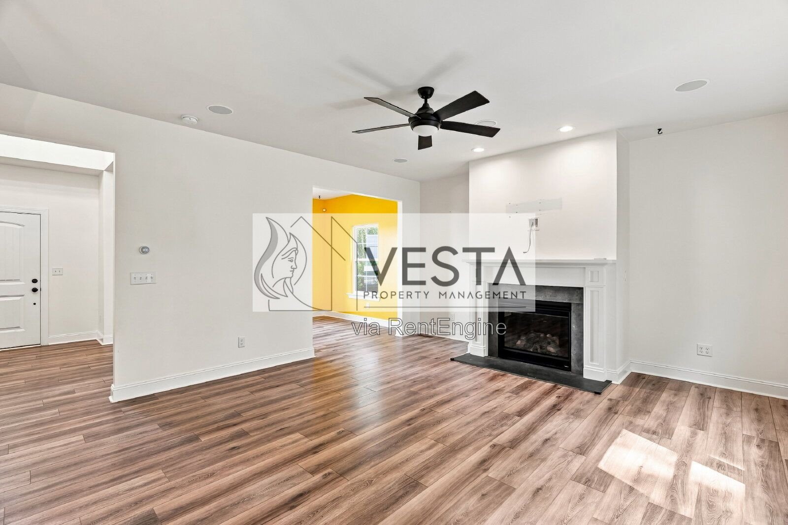 Embrace Comfort and Space: 4-Bedroom Haven at 21 Moss Pink Place, Asheville! property image