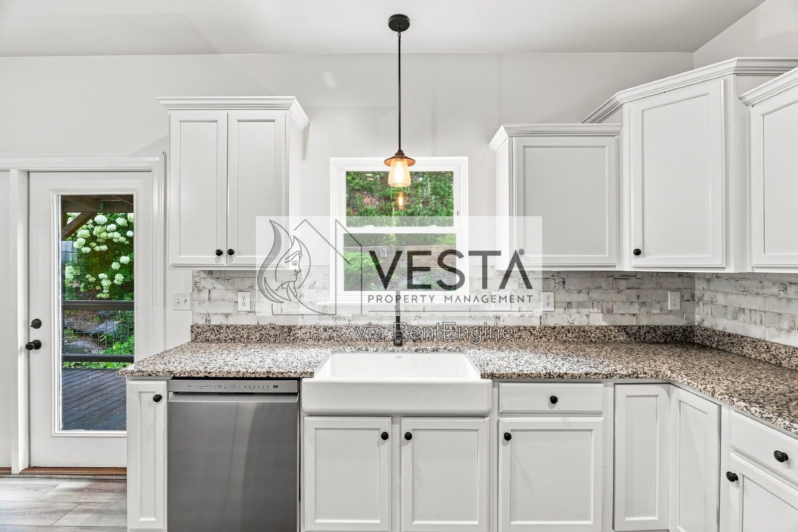 Embrace Comfort and Space: 4-Bedroom Haven at 21 Moss Pink Place, Asheville! property image
