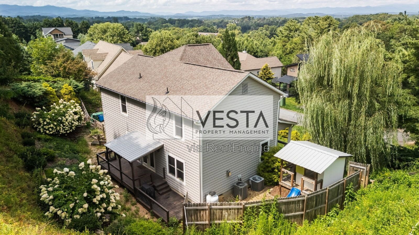 Embrace Comfort and Space: 4-Bedroom Haven at 21 Moss Pink Place, Asheville! property image
