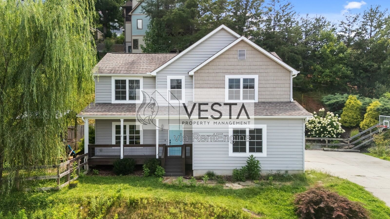 Embrace Comfort and Space: 4-Bedroom Haven at 21 Moss Pink Place, Asheville! property image