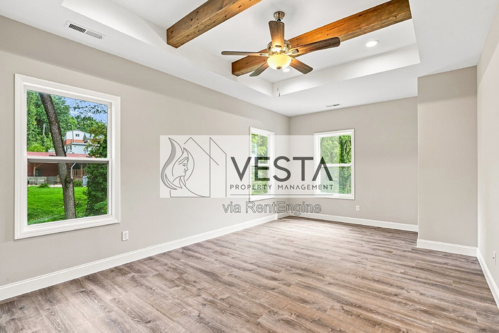 Charming 3-Bedroom Home in Asheville with 2 Full Baths and Spacious 2028 Sq Ft Layout! property image