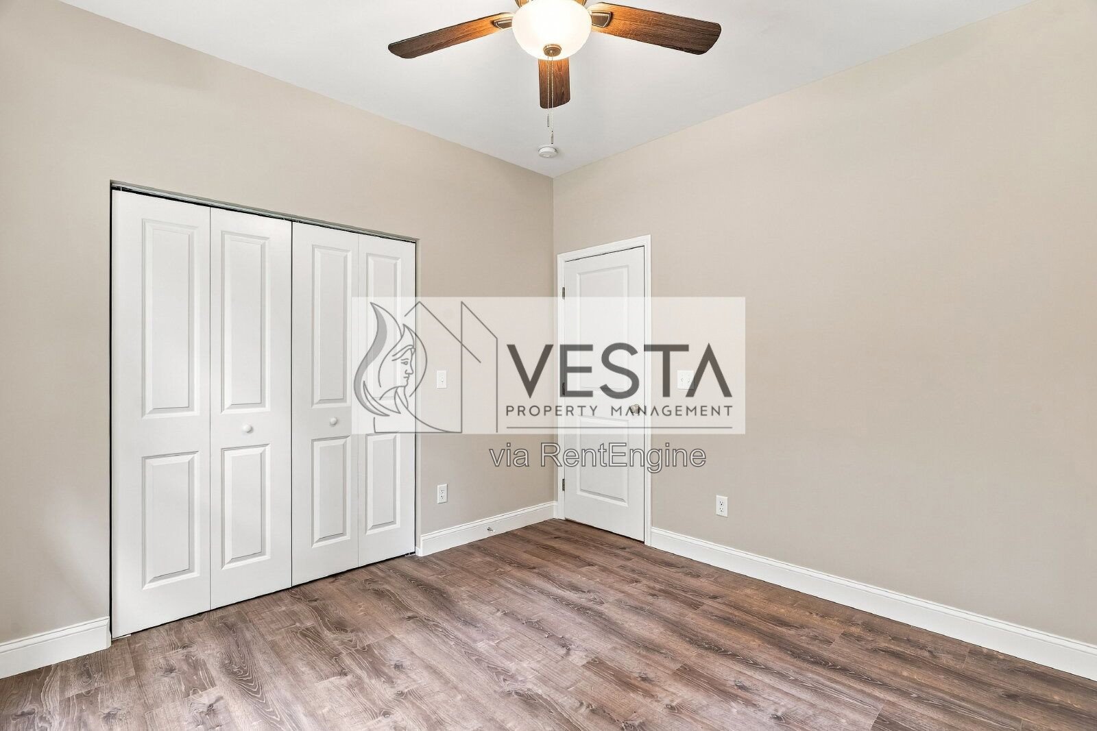 Charming 3-Bedroom Home in Asheville with 2 Full Baths and Spacious 2028 Sq Ft Layout! property image