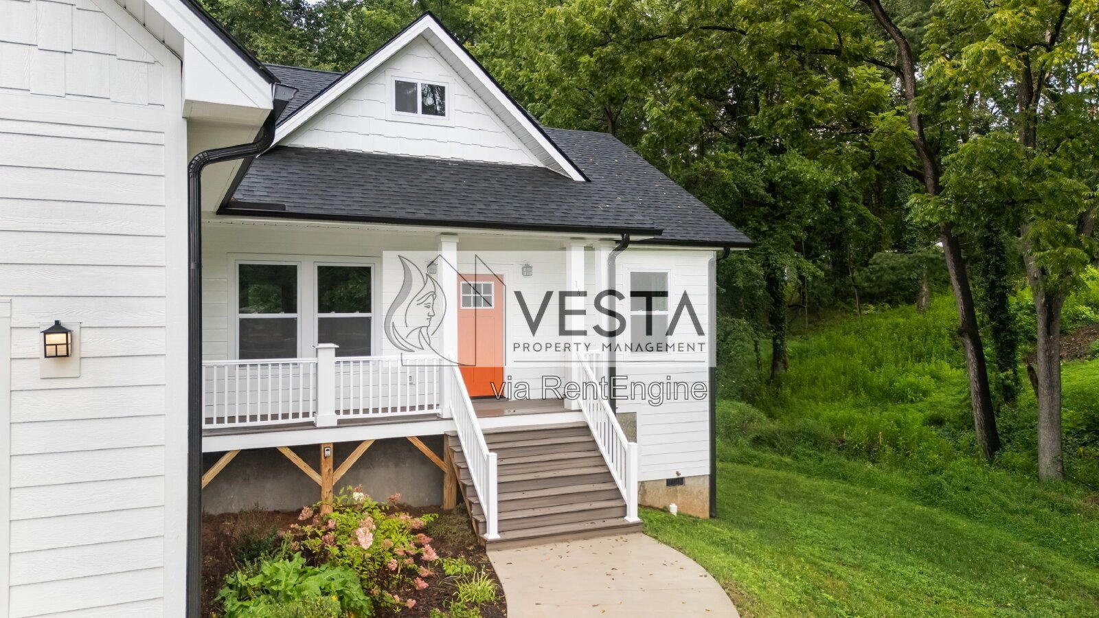 Charming 3-Bedroom Home in Asheville with 2 Full Baths and Spacious 2028 Sq Ft Layout! property image