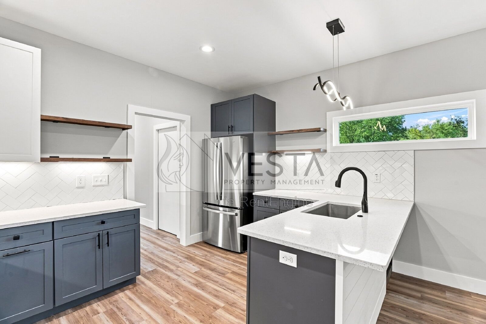 Modern 3BR/2.5BA Home in West Asheville - close to everything property image