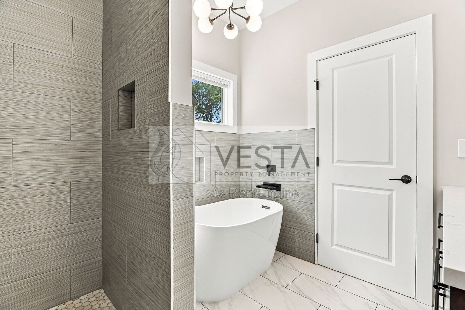 Modern 3BR/2.5BA Home in West Asheville - close to everything property image