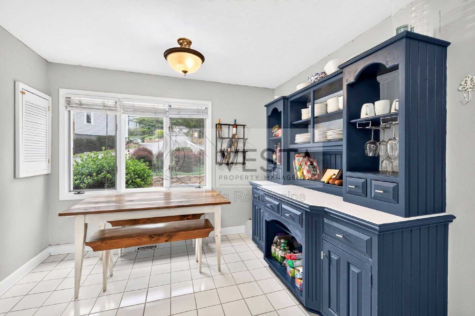 3BR/3BA Condo in South Asheville – Finished Basement & Pool Access property image