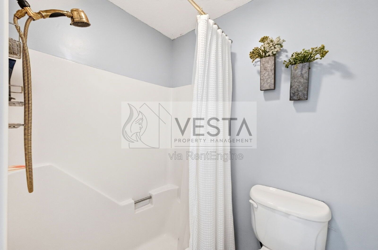3BR/3BA Condo in South Asheville – Finished Basement & Pool Access property image