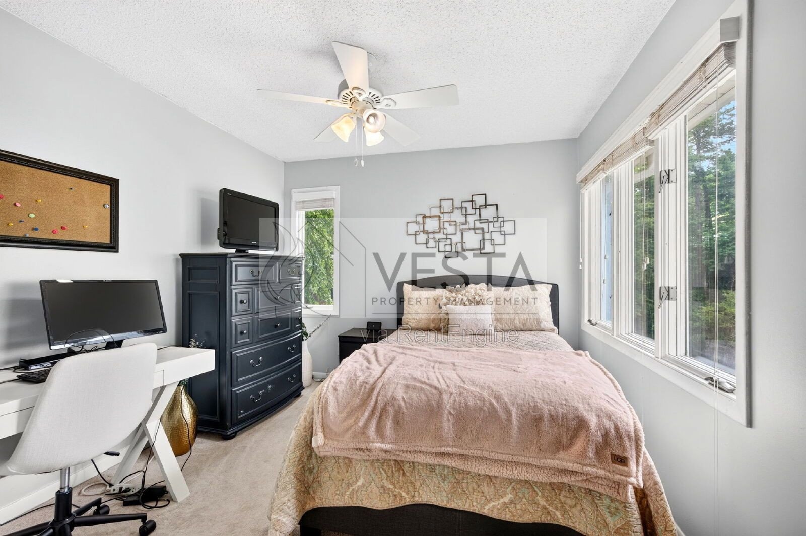 3BR/3BA Condo in South Asheville – Finished Basement & Pool Access property image