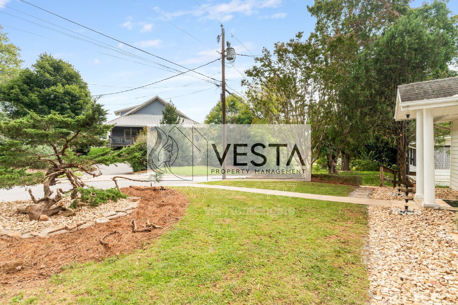 Spacious 3BR West Asheville – Garage + All Utilities Included property image