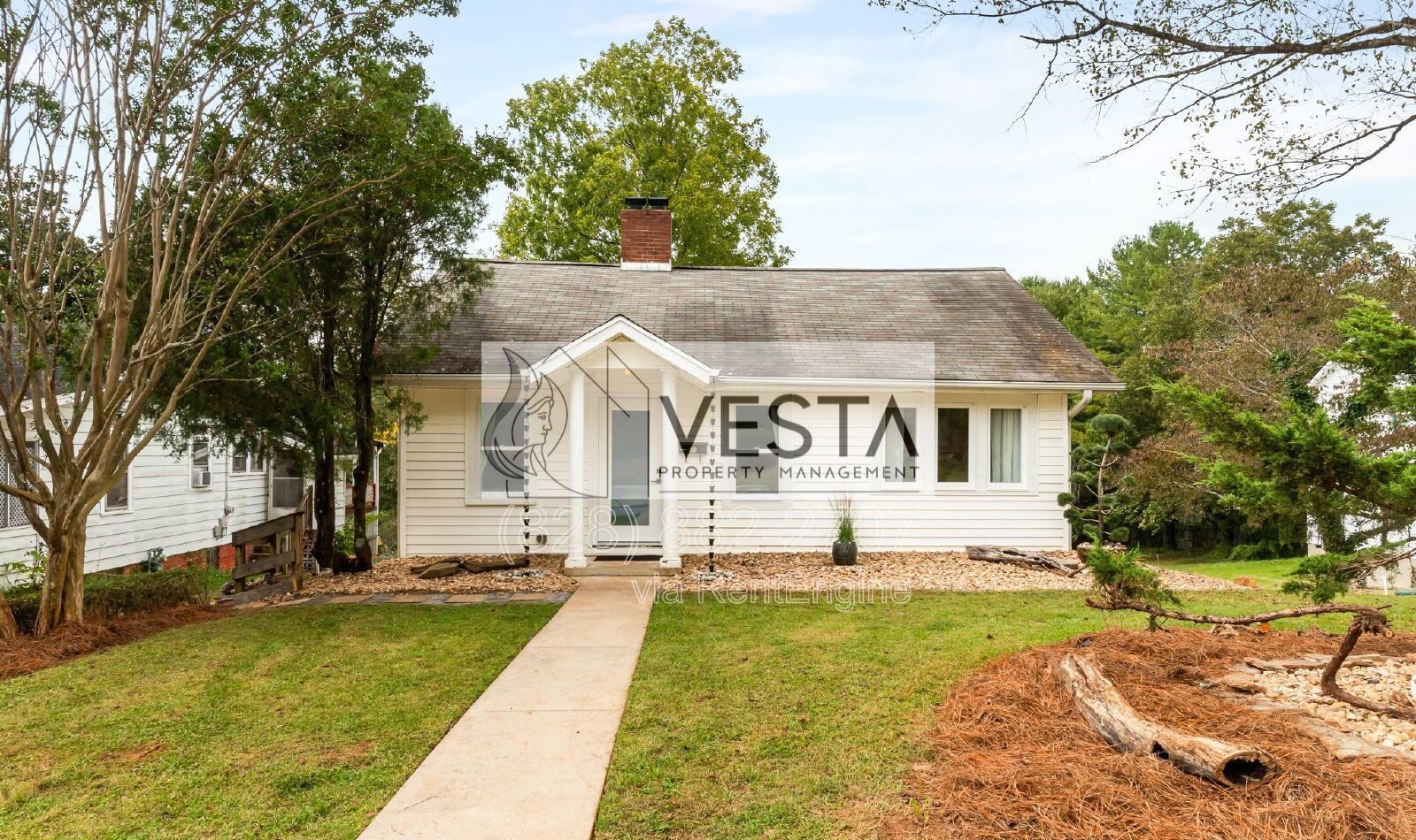 Spacious 3BR West Asheville – Garage + All Utilities Included property image