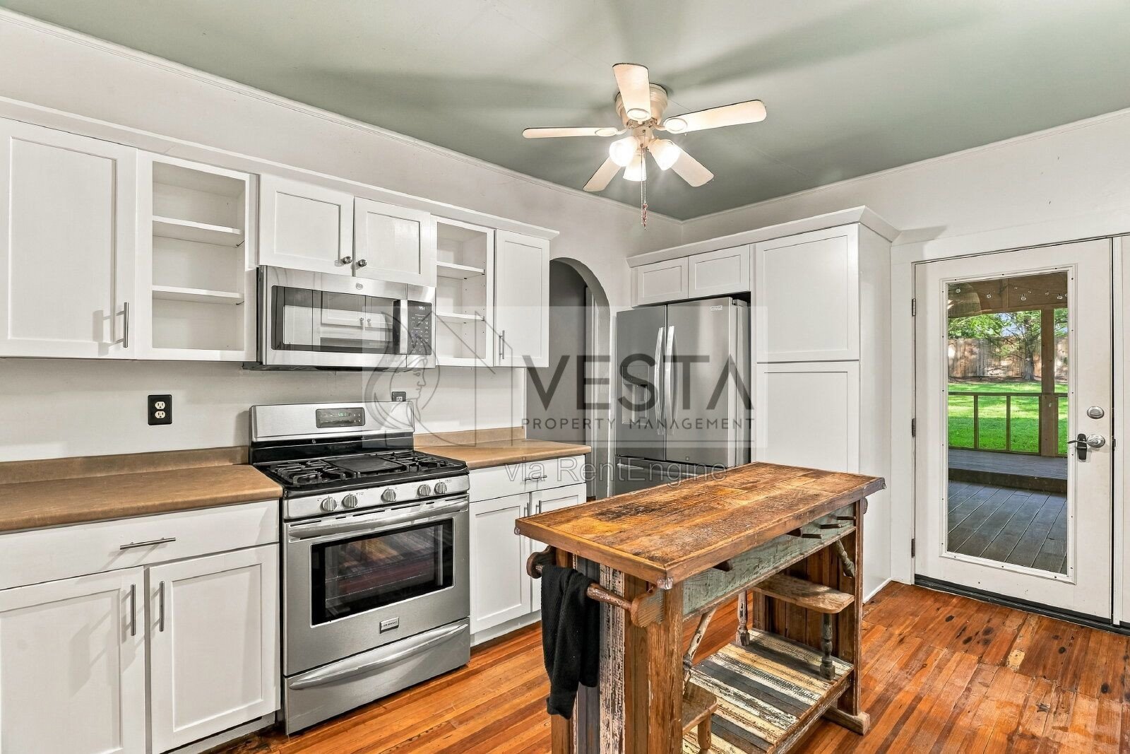 Charming 3BR/1.5BA Downtown Asheville Home with Fenced Yard & Screened Porch property image