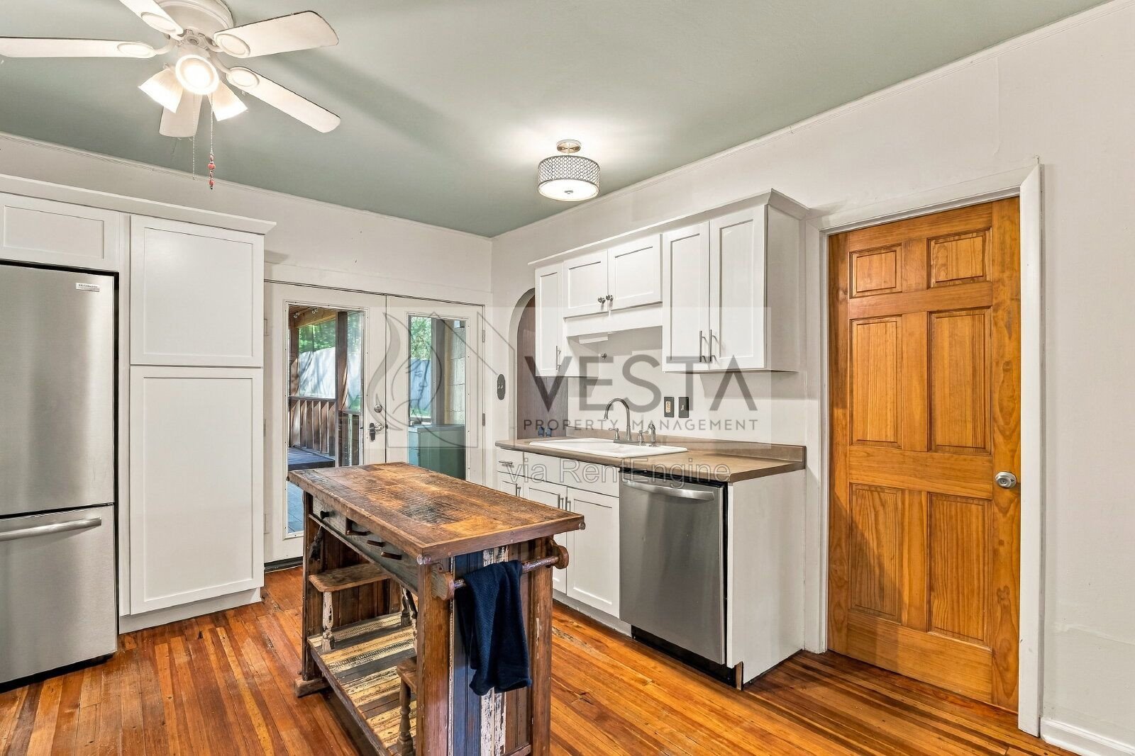 Charming 3BR/1.5BA Downtown Asheville Home with Fenced Yard & Screened Porch property image