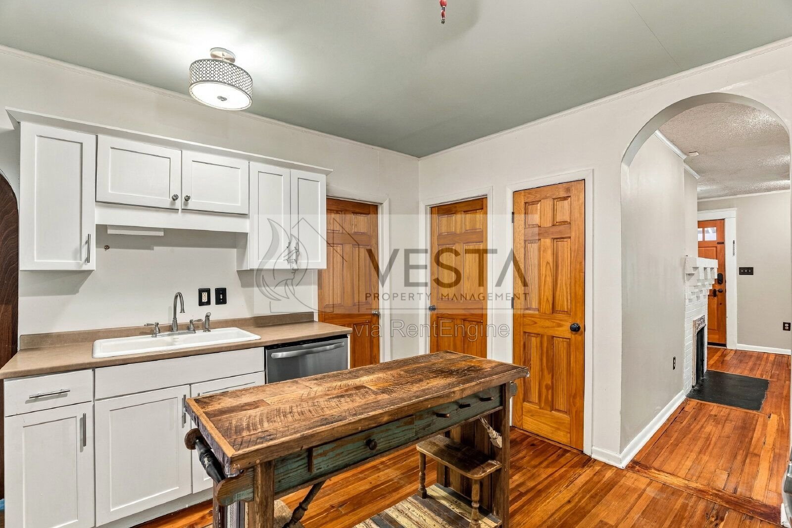 Charming 3BR/1.5BA Downtown Asheville Home with Fenced Yard & Screened Porch property image