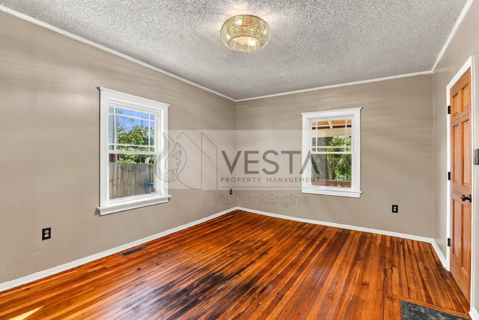 Charming 3BR/1.5BA Downtown Asheville Home with Fenced Yard & Screened Porch property image