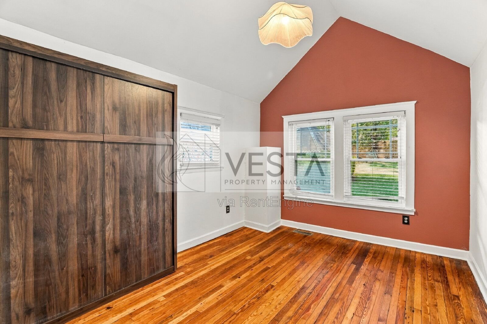 Charming 3BR/1.5BA Downtown Asheville Home with Fenced Yard & Screened Porch property image