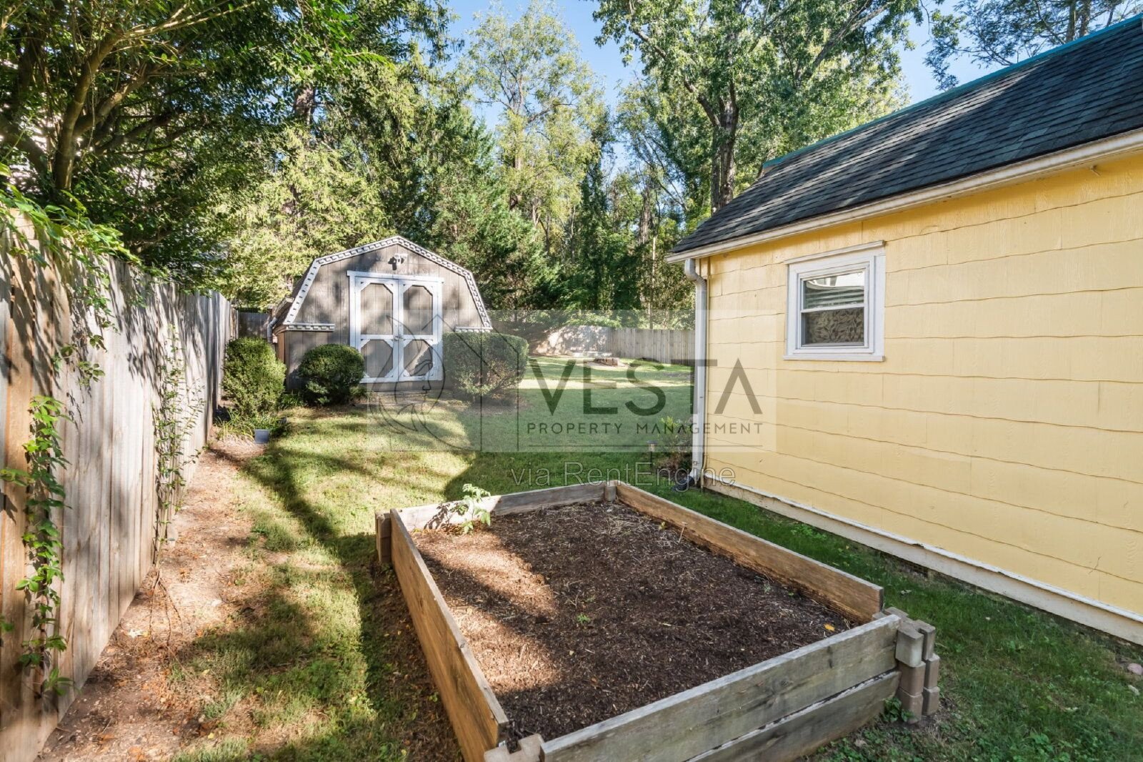 Charming 3BR/1.5BA Downtown Asheville Home with Fenced Yard & Screened Porch property image