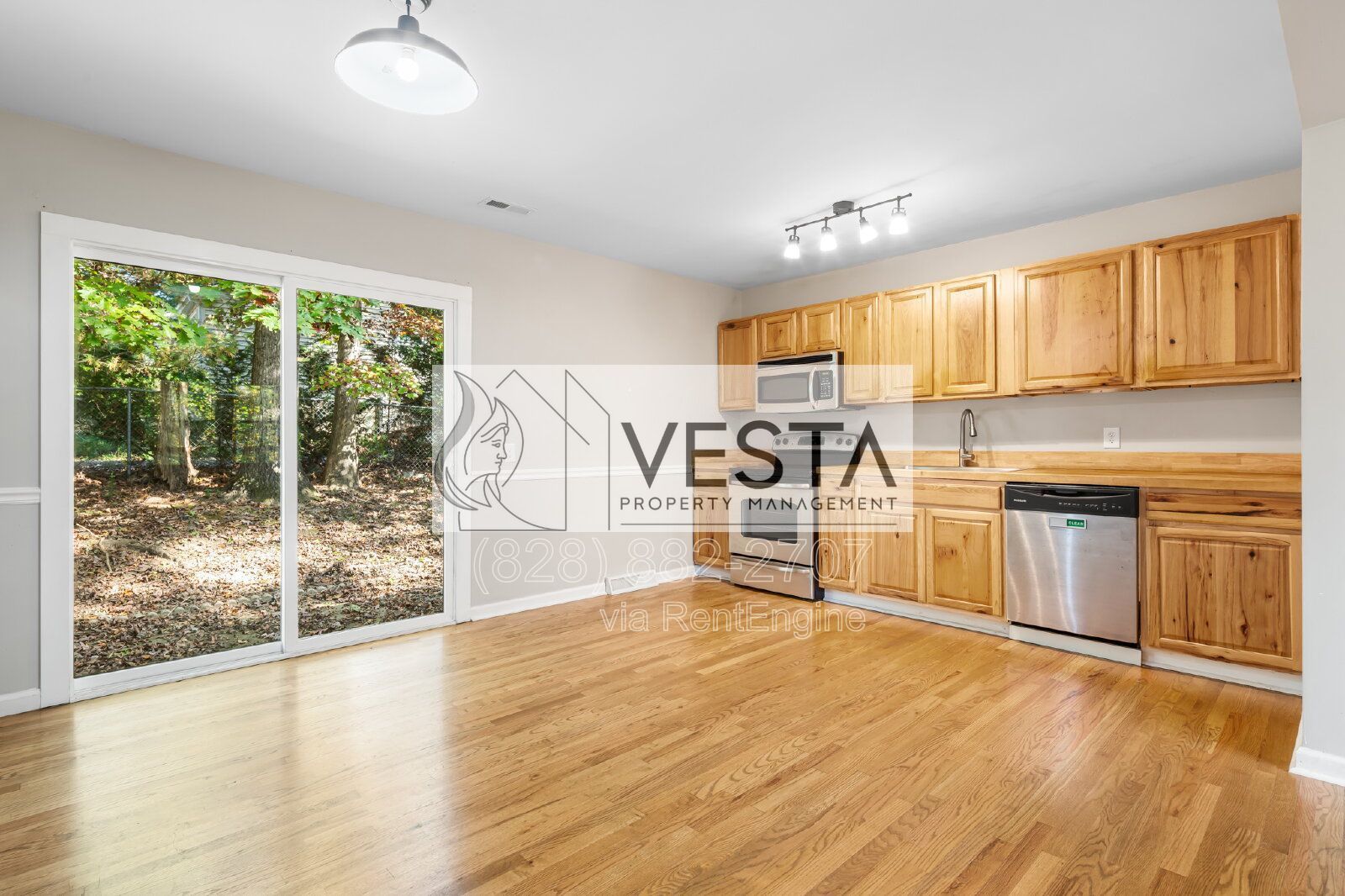 3BR/2BA Ranch with Huge Basement & Garage – Great West Asheville Location property image