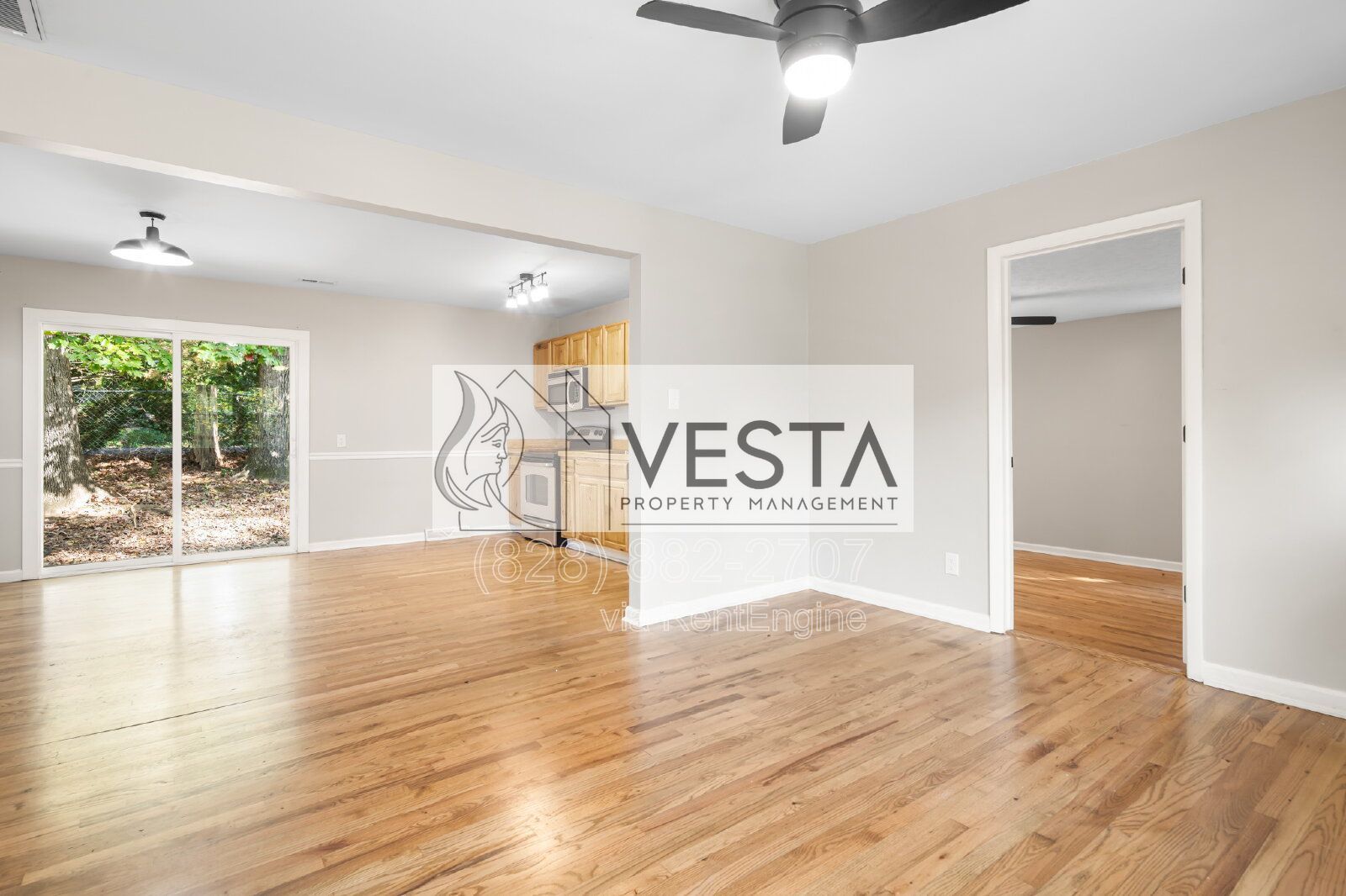 3BR/2BA Ranch with Huge Basement & Garage – Great West Asheville Location property image