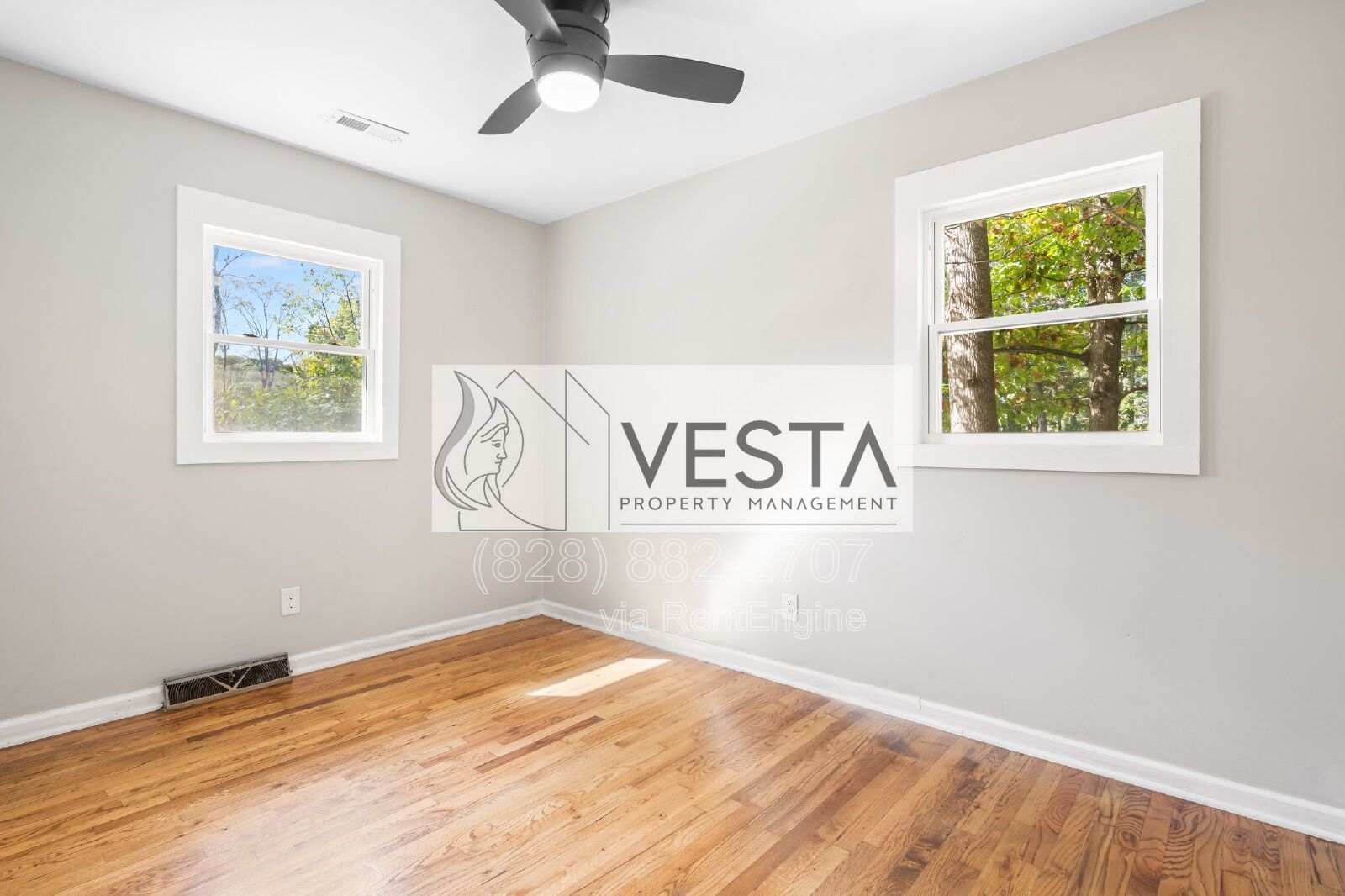3BR/2BA Ranch with Huge Basement & Garage – Great West Asheville Location property image