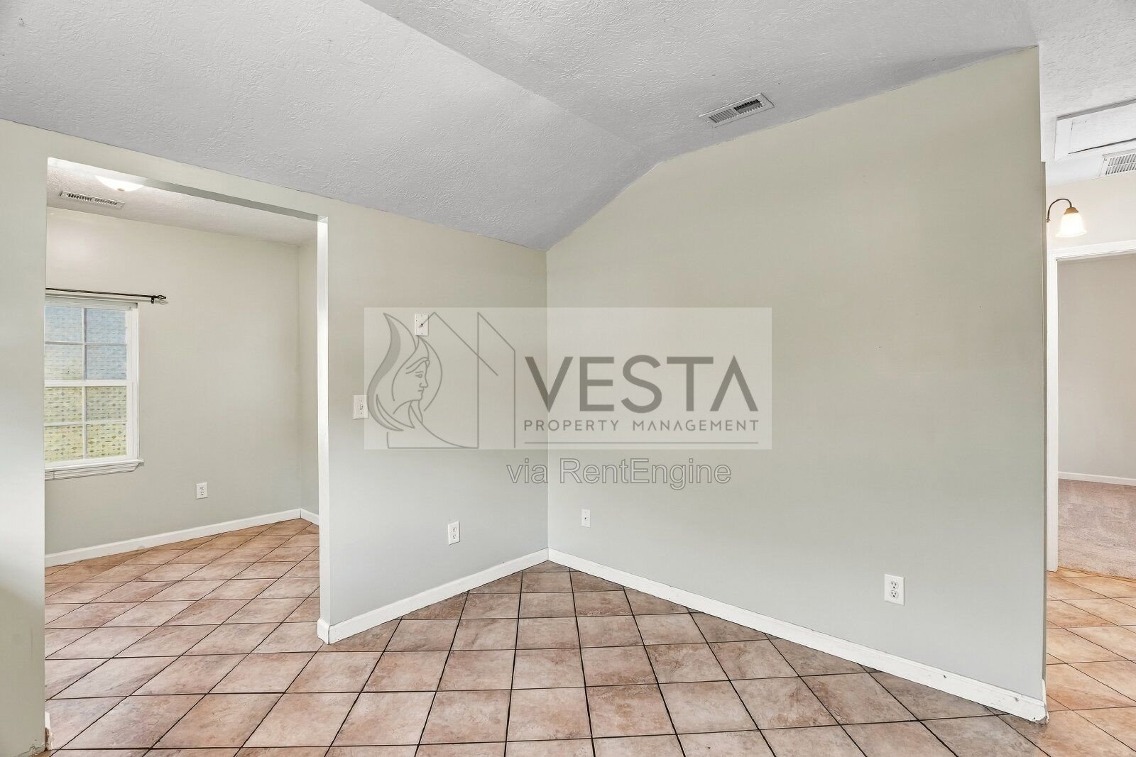Charming 2BR/1BA Single-Family Home with Fenced Yard – Waynesville / Hazelwood Area property image