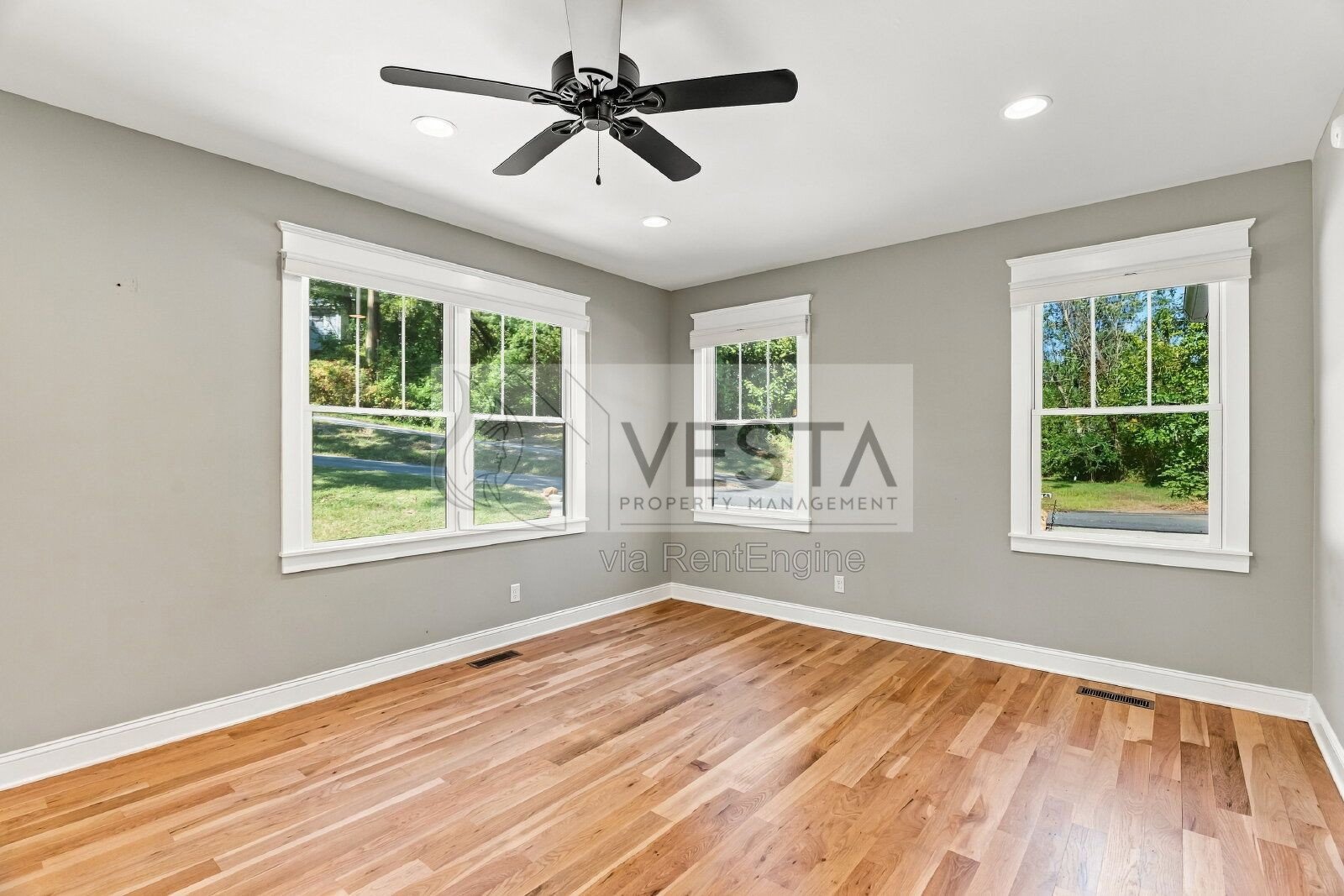 Modern 3BR/2.5BA Home Overlooking Stream — Walk to Downtown Weaverville property image