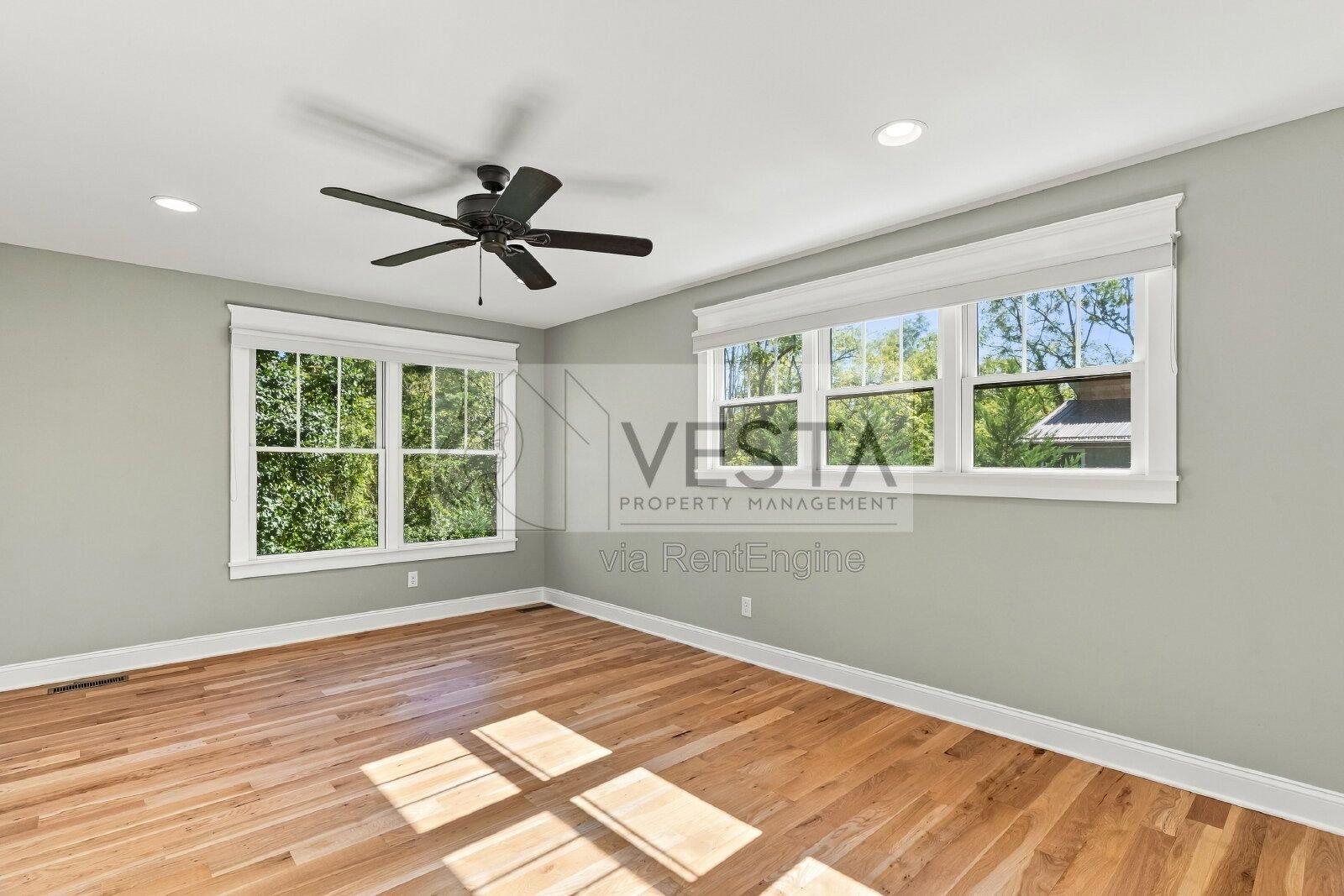 Modern 3BR/2.5BA Home Overlooking Stream — Walk to Downtown Weaverville property image